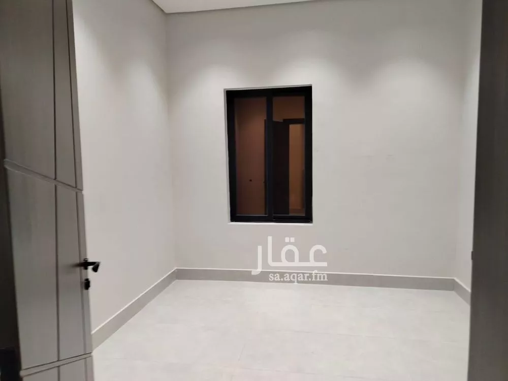 شقة 4 غرف في الحمرا 1