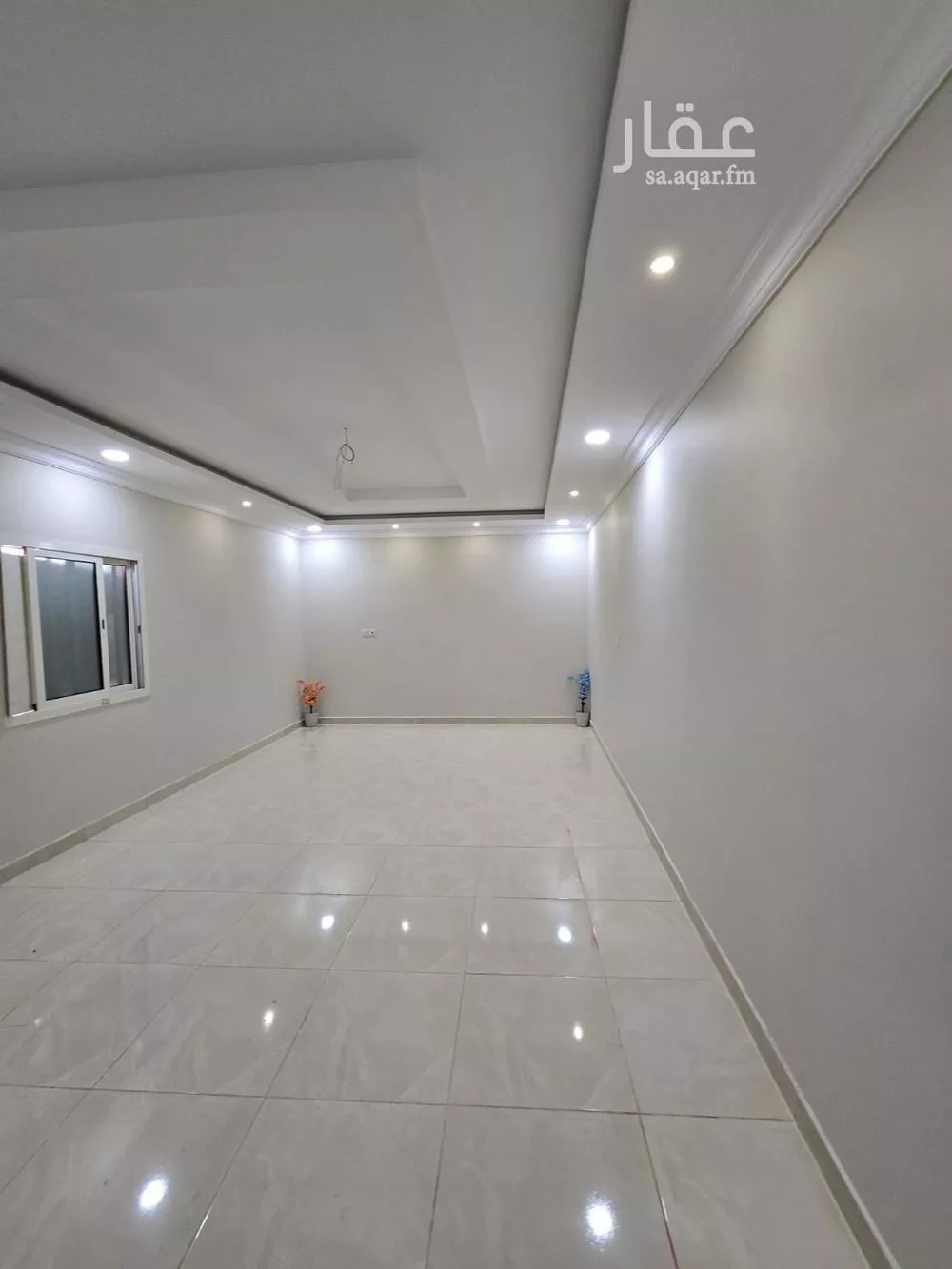 شقة 5 غرف في ضاحية الملك فهد 4