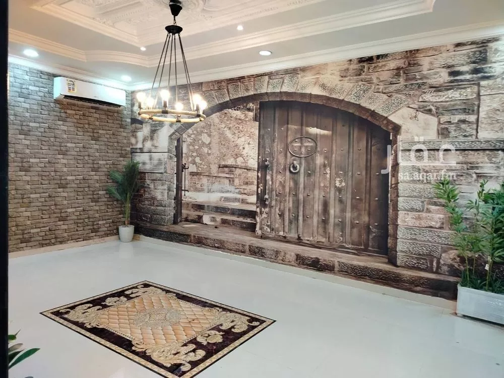 فيلا 8 غرف في ضاحية الملك فهد 5