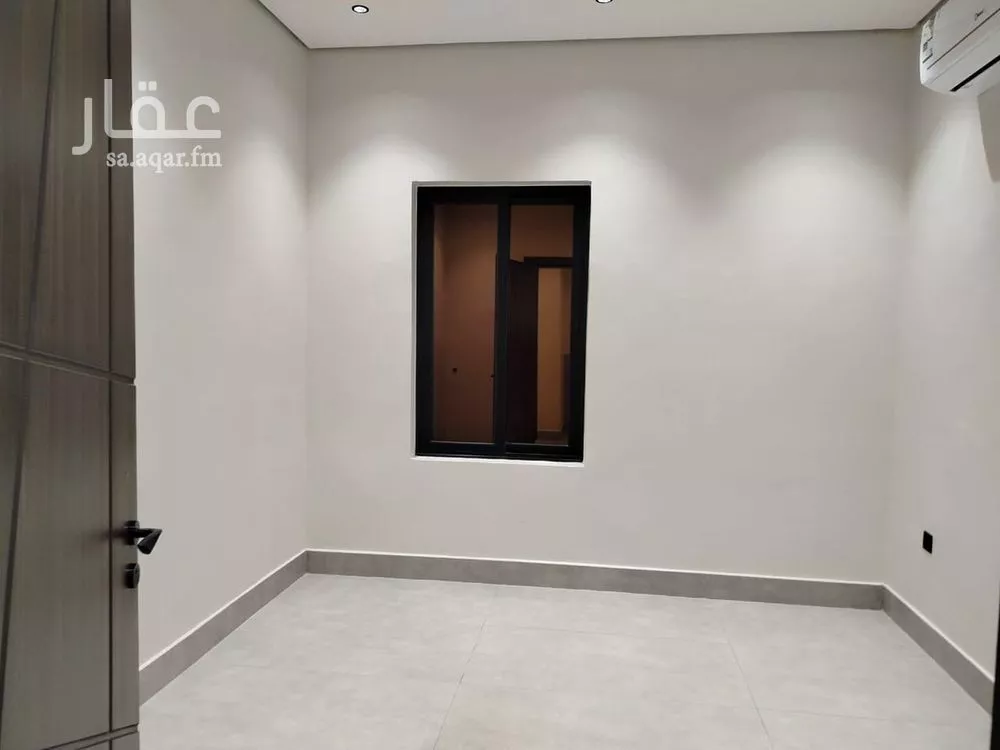 شقة 4 غرف في الحمرا 2