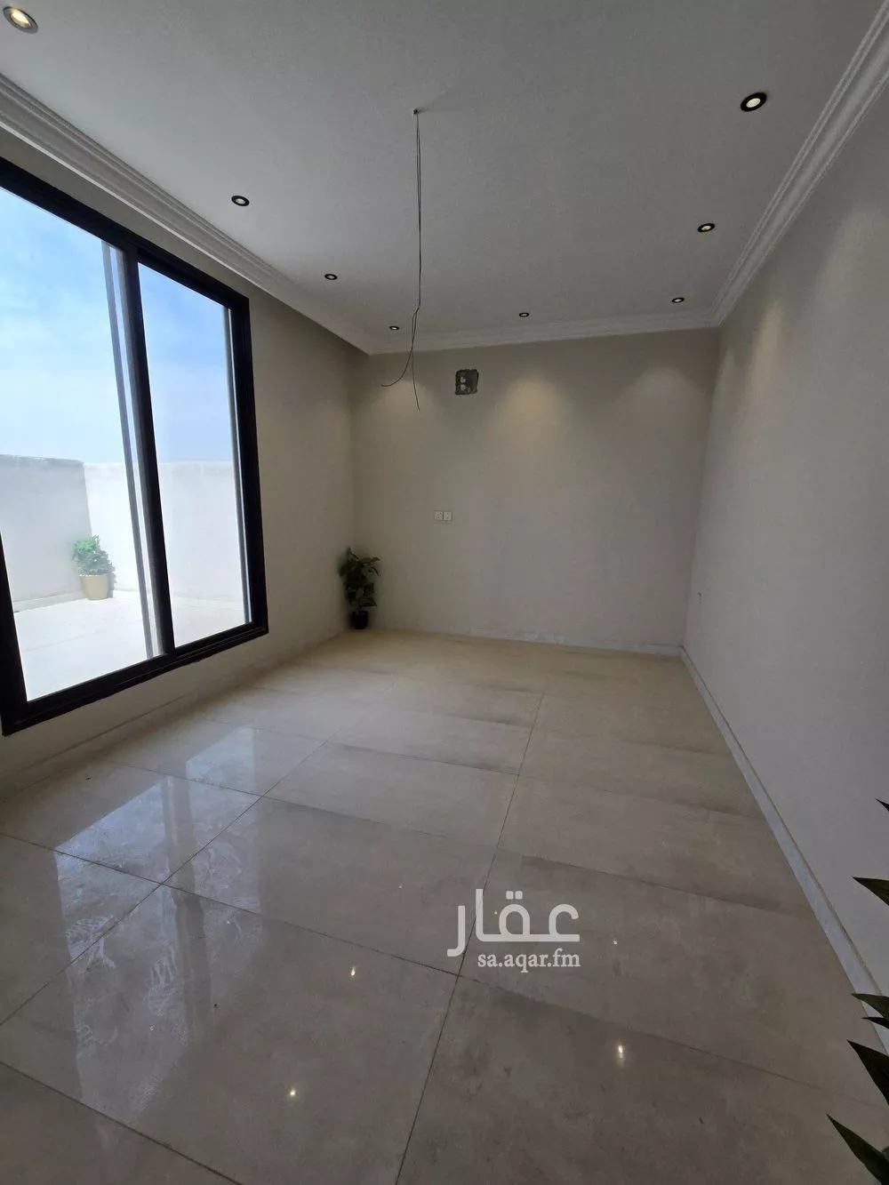 شقة 4 غرف في الحمرا 4