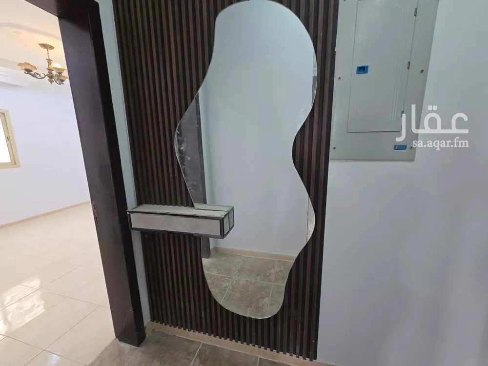 شقة 5 غرف في طيبة 4