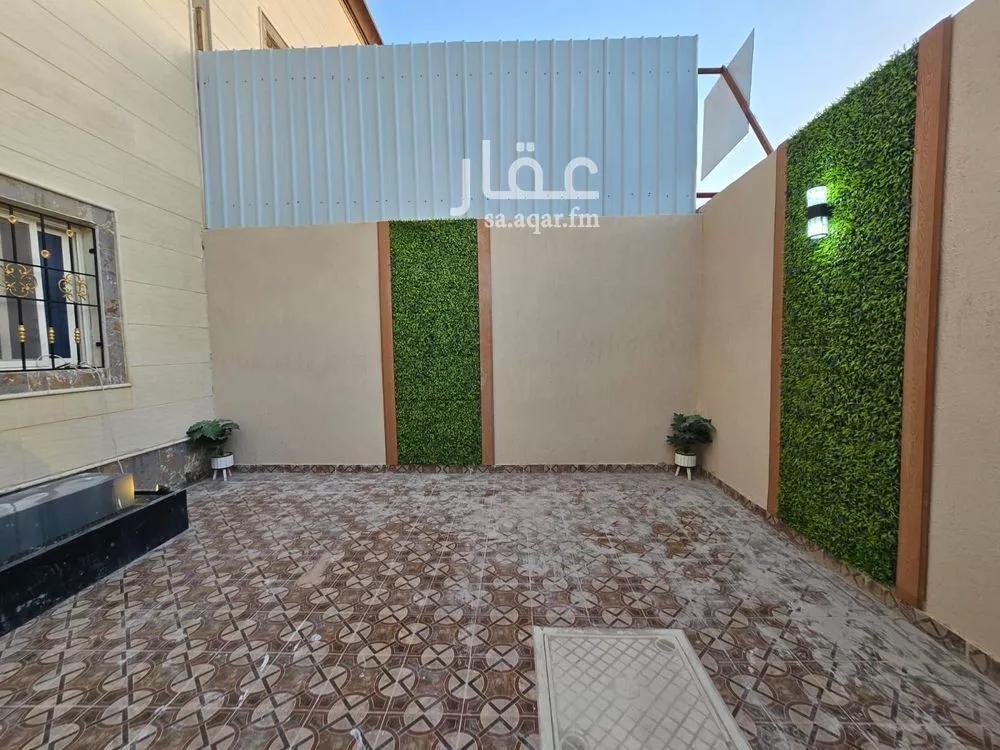 فيلا 6 غرف في ضاحية الملك فهد 2