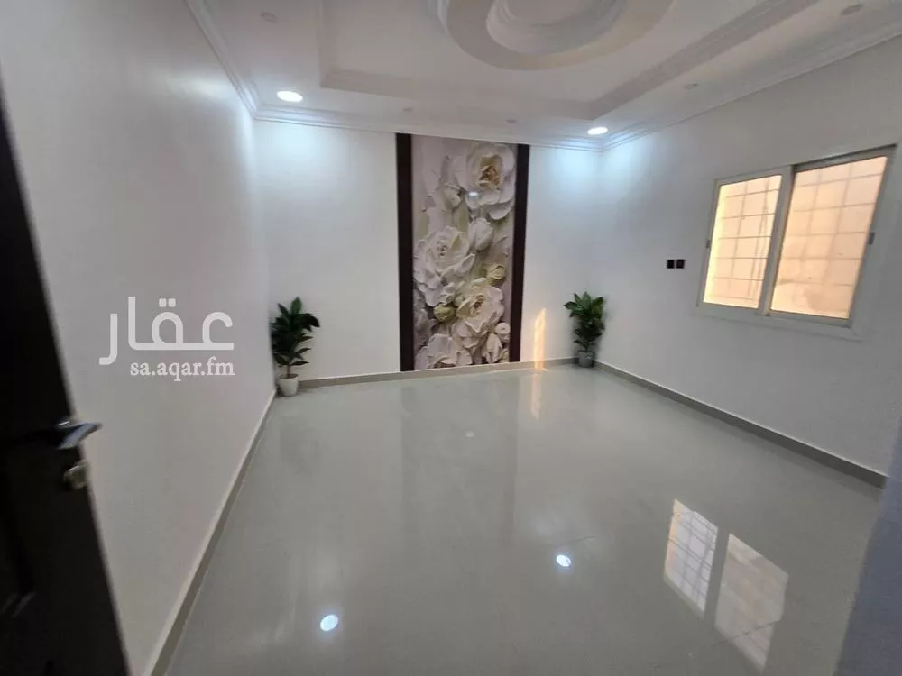 5 bedroom apartment in Dahiat King Fahd 2