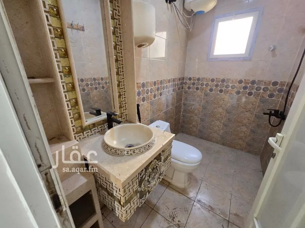 5 bedroom apartment in Dahiat King Fahd 1