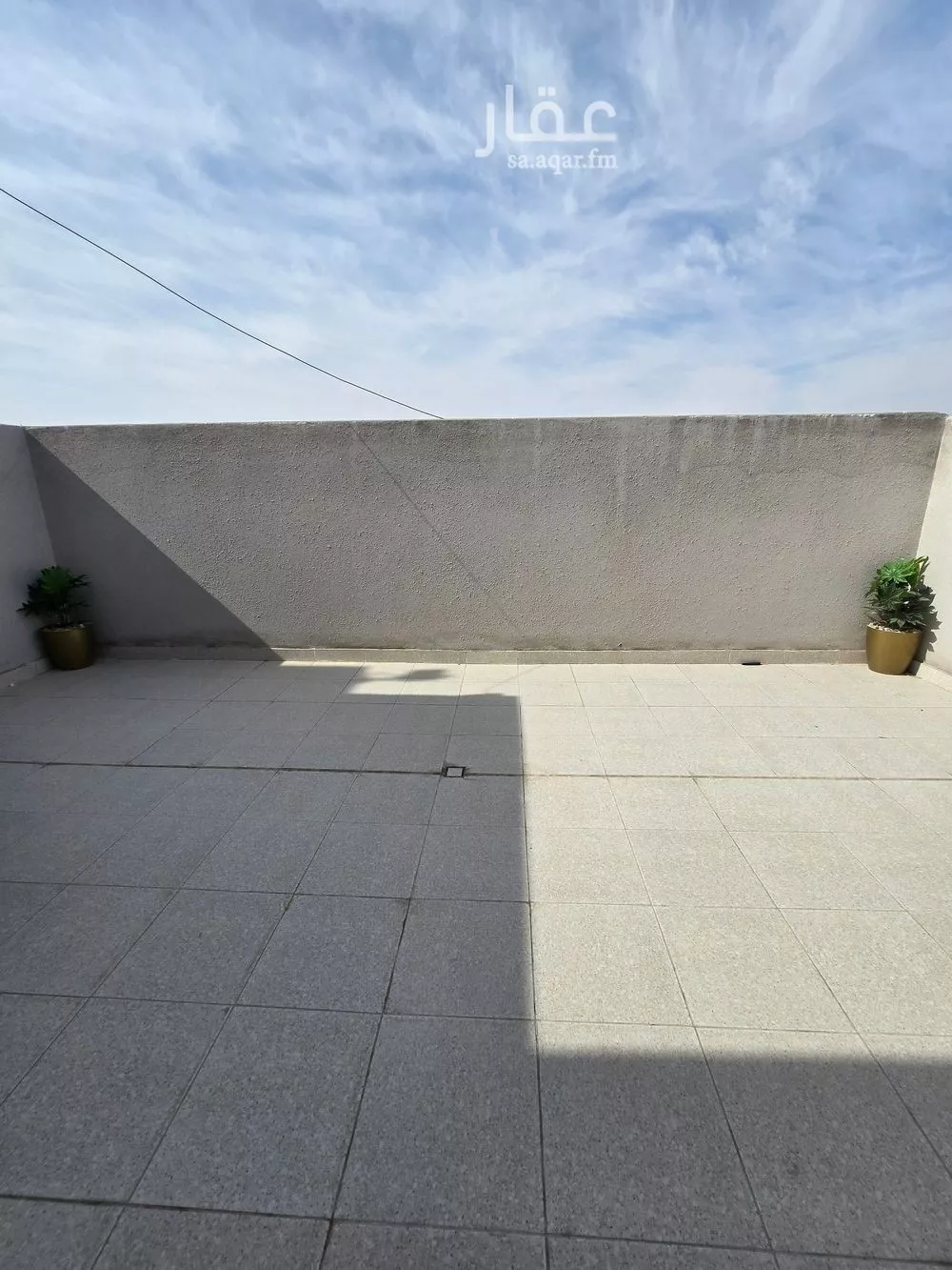 شقة 4 غرف في الحمرا 2