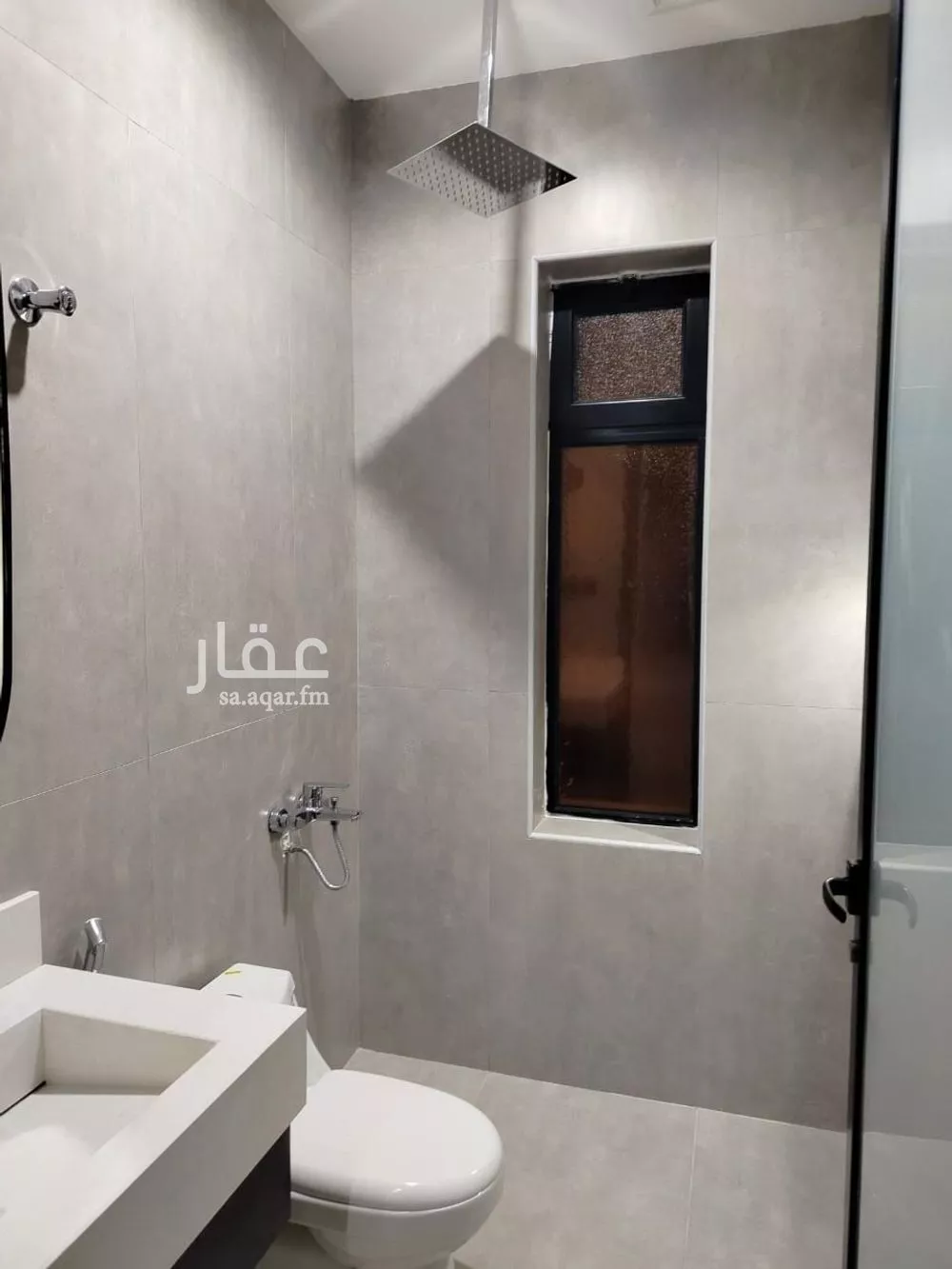 شقة 4 غرف في الحمرا 5