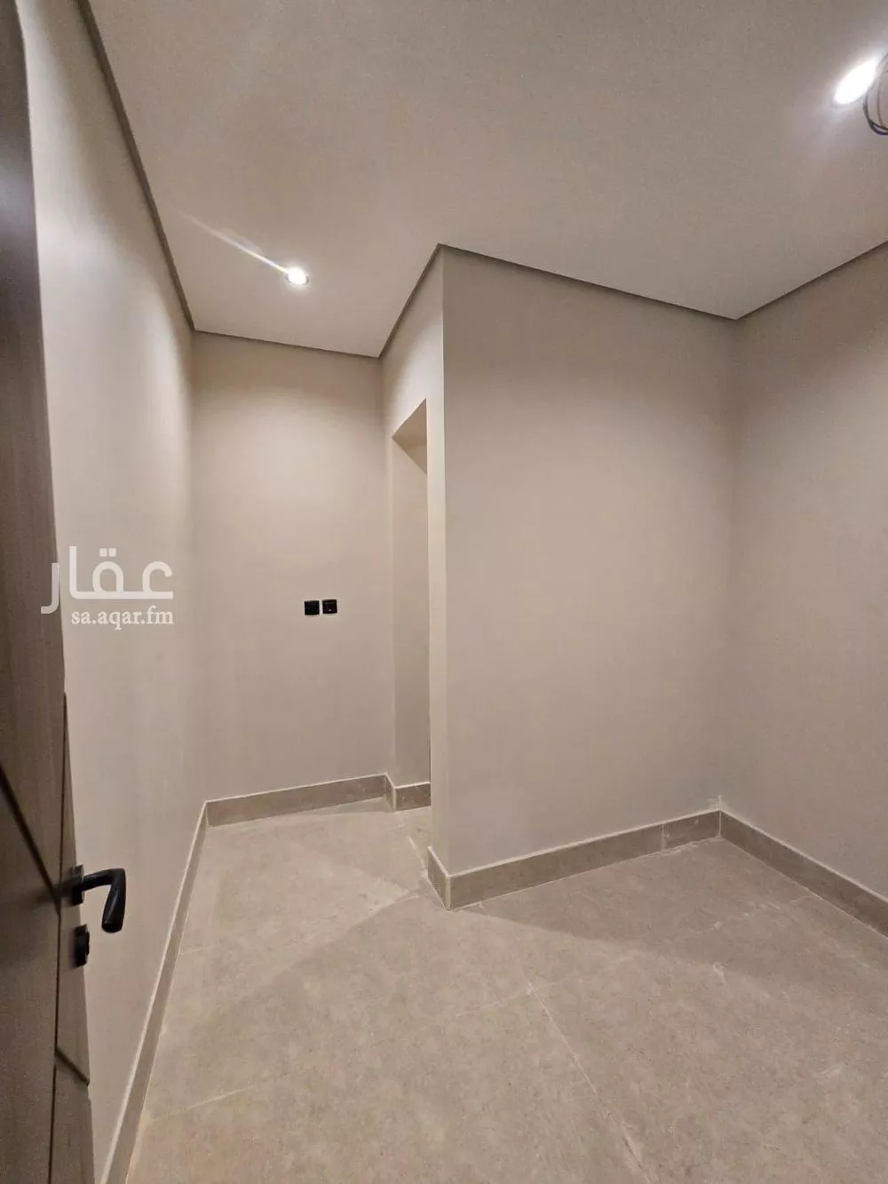 4 bedroom apartment in Al Hamra, Eastern Province 6