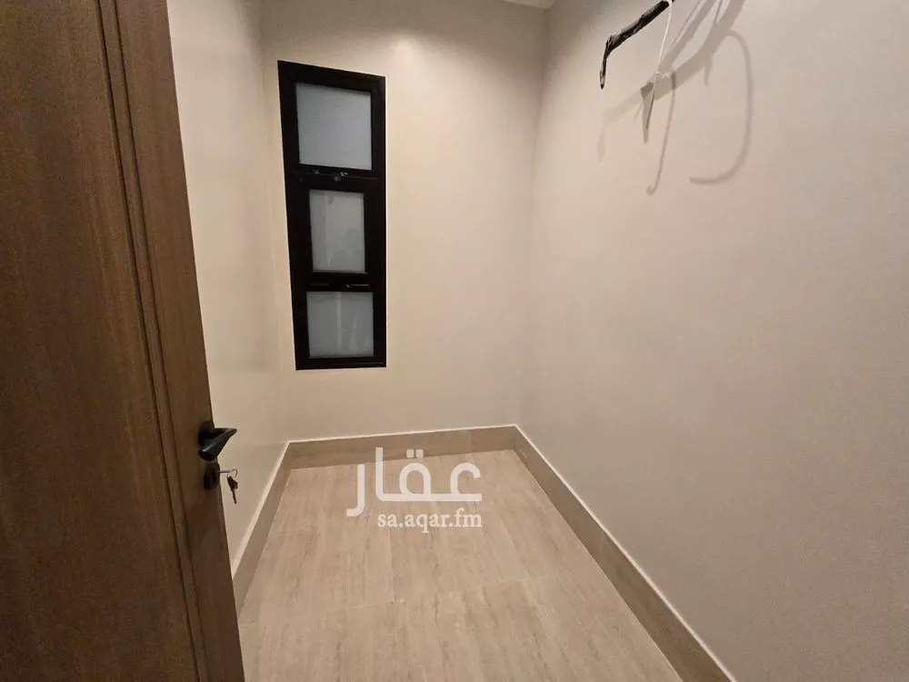 شقة 4 غرف في الشعلة، الدمام 13