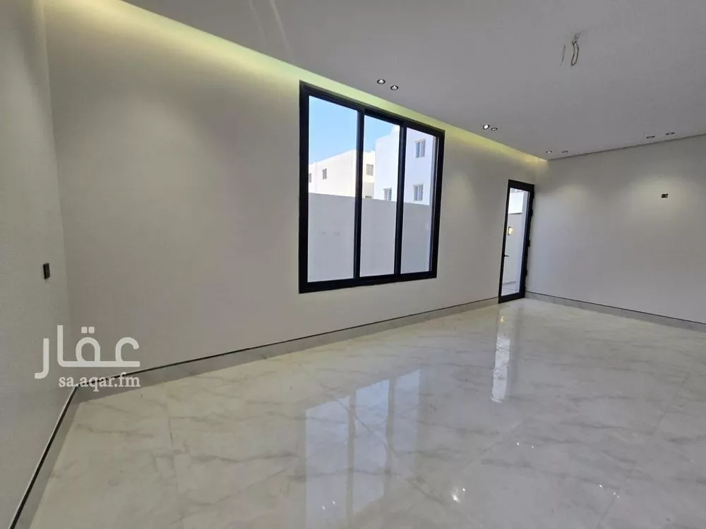 4 bedroom apartment in Dahiat King Fahd, Eastern Province 7