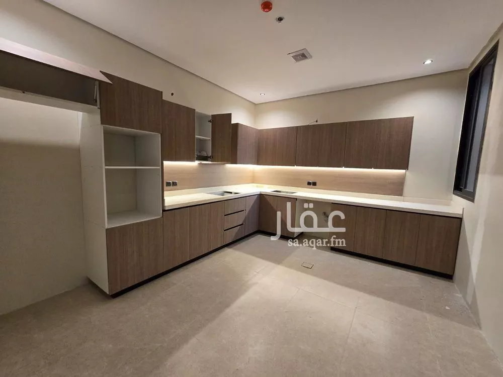 4 bedroom apartment in Taibah, Eastern Province 14