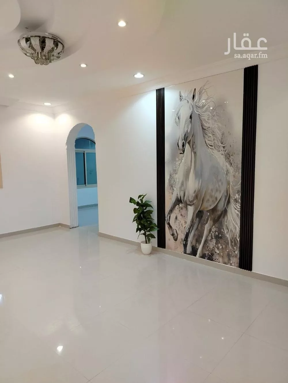 فيلا 8 غرف في ضاحية الملك فهد 4