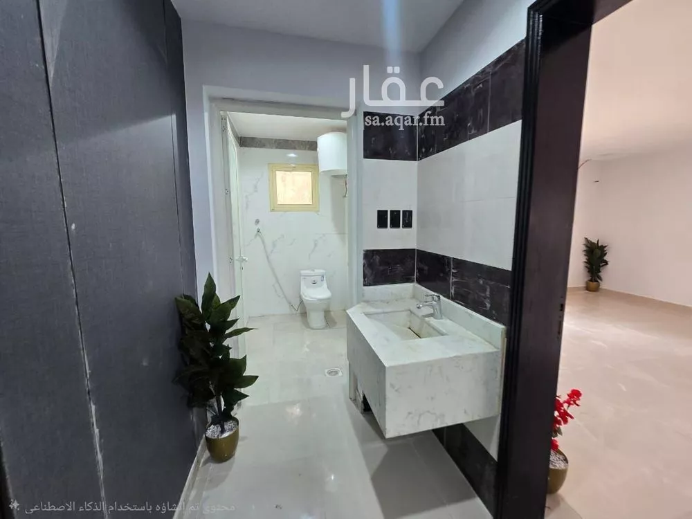 شقة 5 غرف في النور 4