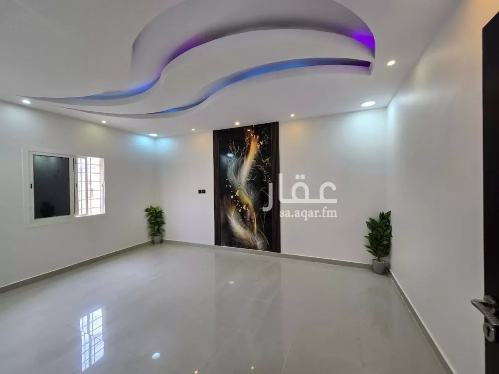 شقة 5 غرف في ضاحية الملك فهد 2