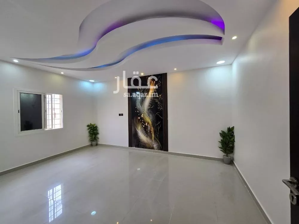 شقة 5 غرف في ضاحية الملك فهد 3