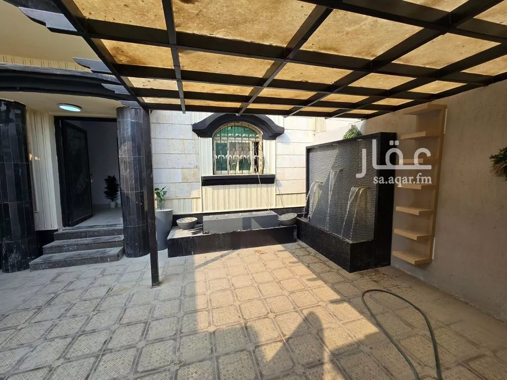 8 bedroom villa in Dahiat King Fahd 2