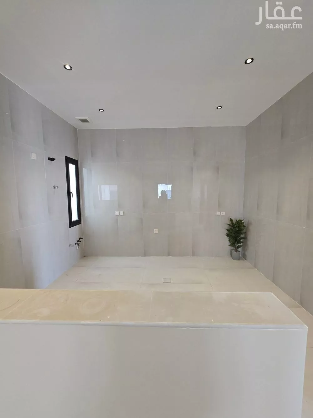 4 bedroom apartment in Al Hamra 3