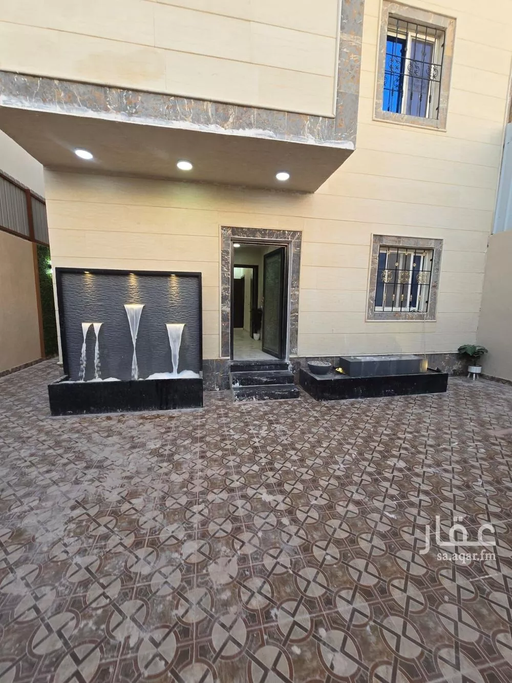 6 bedroom villa in Dahiat King Fahd 2