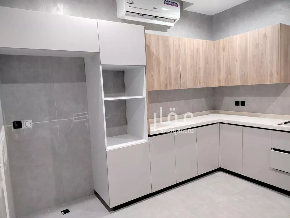 شقة 4 غرف في الحمرا 4