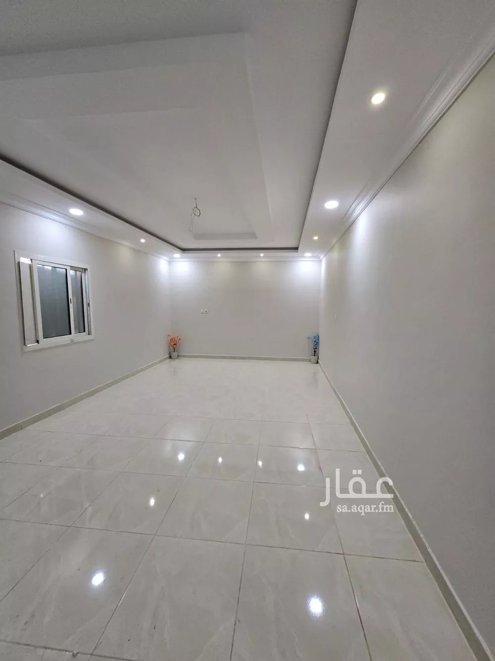 شقة 5 غرف في ضاحية الملك فهد 2