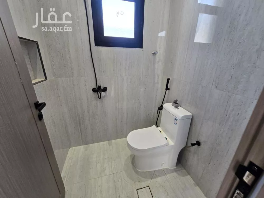 4 bedroom apartment in Dahiat King Fahd, Eastern Province 5