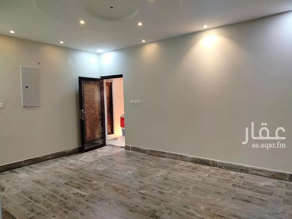 5 bedroom apartment in Dahiat King Fahd 3