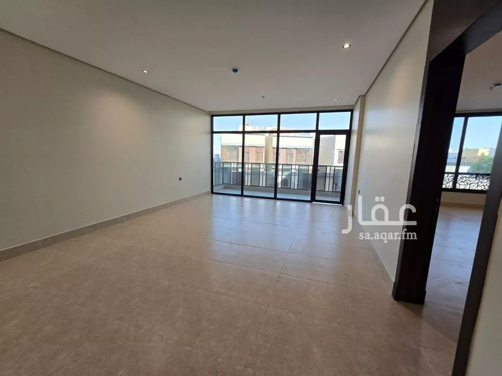 4 bedroom apartment in Taibah, Eastern Province 15
