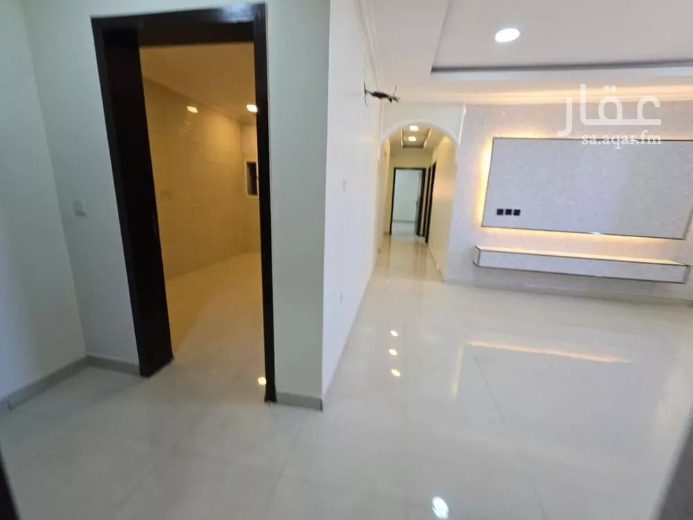 4 bedroom apartment in An Nur, Eastern Province 4