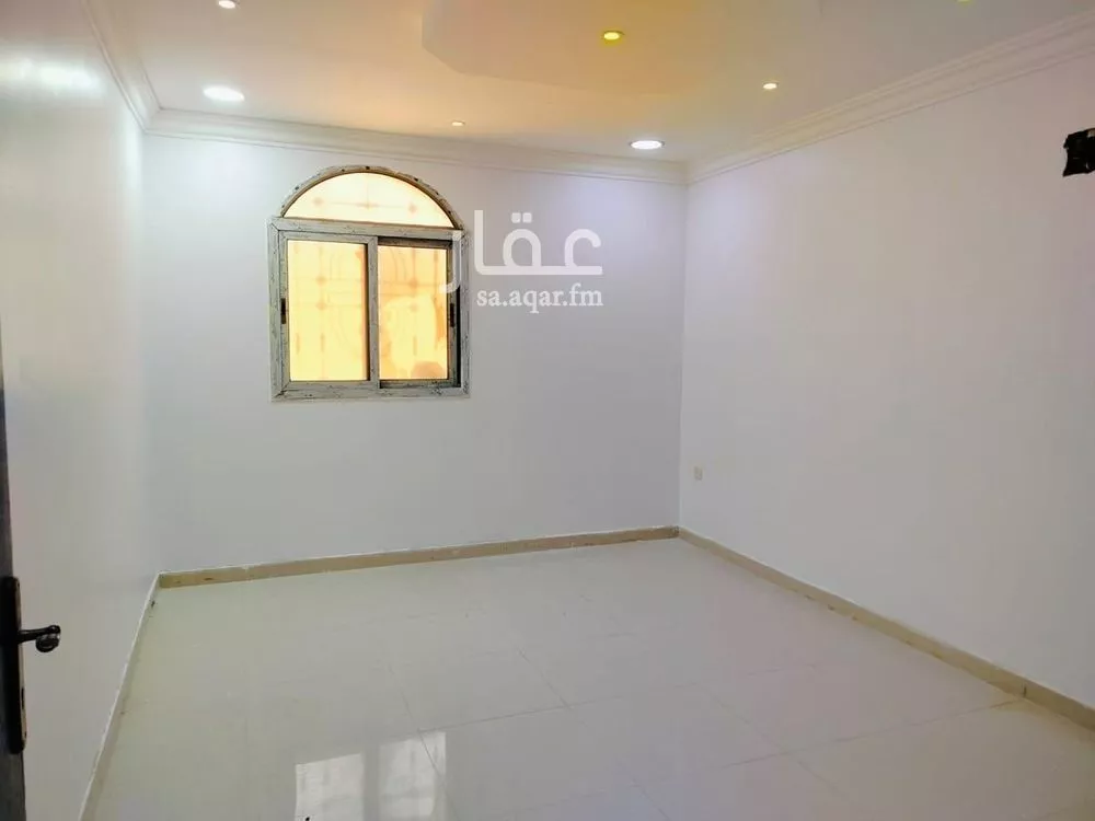 4 bedroom apartment in Dahiat King Fahd 5