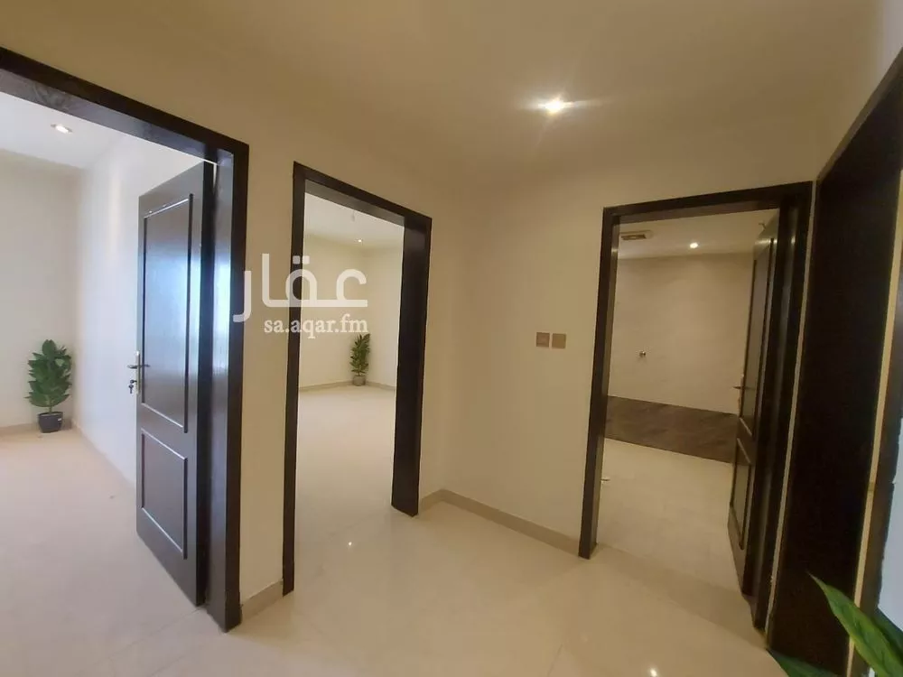 شقة 4 غرف في الحمرا 2