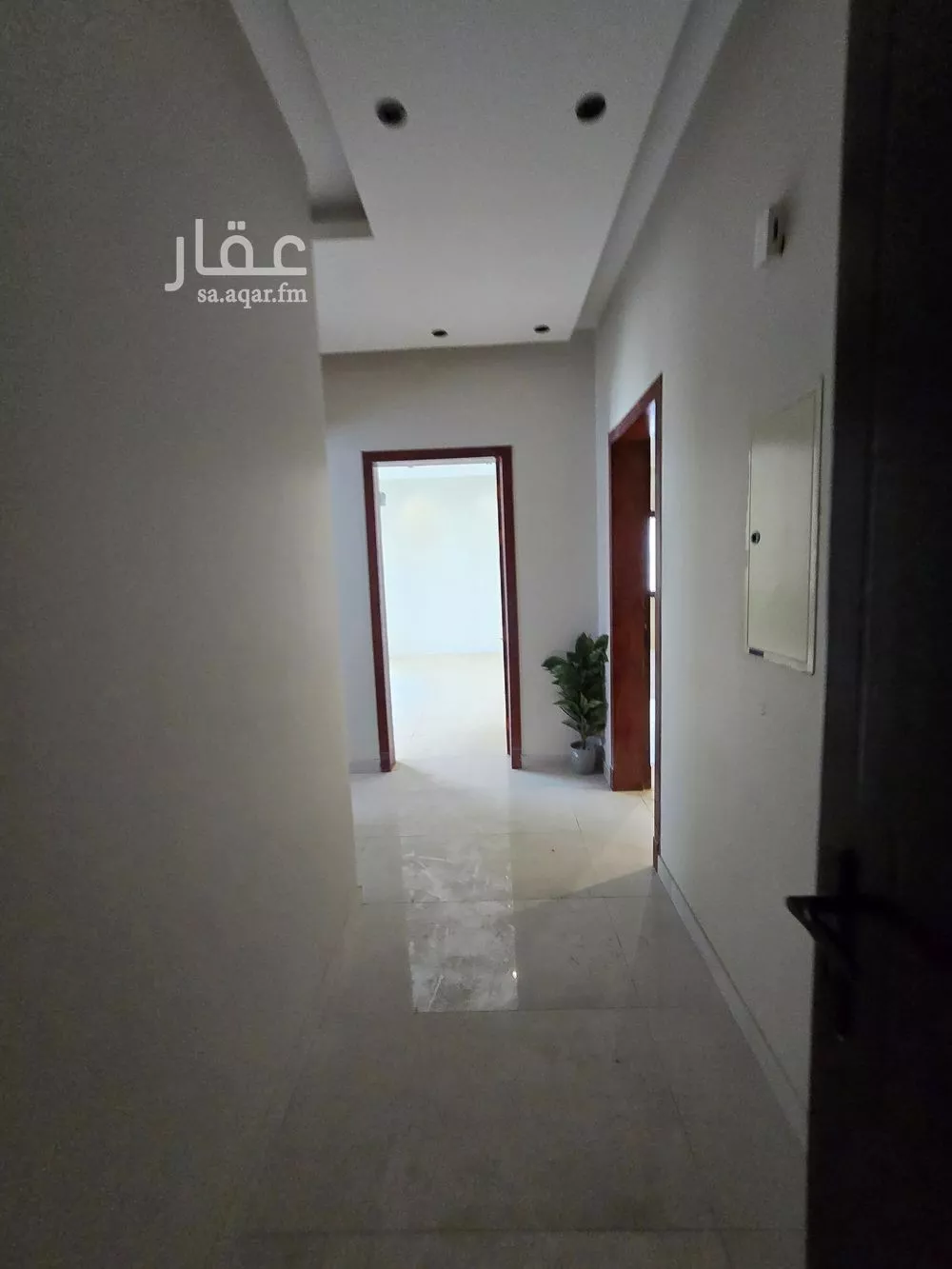 شقة 4 غرف في الحمرا 2