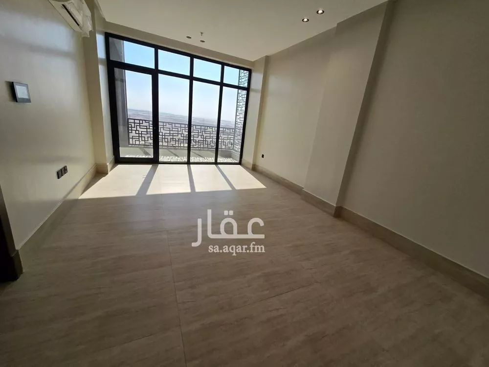 شقة 4 غرف في الشعلة، الدمام 15