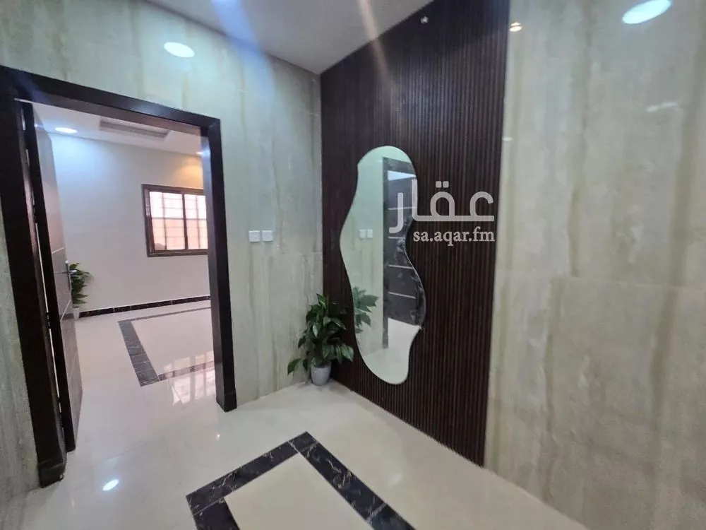 شقة 5 غرف في ضاحية الملك فهد 2