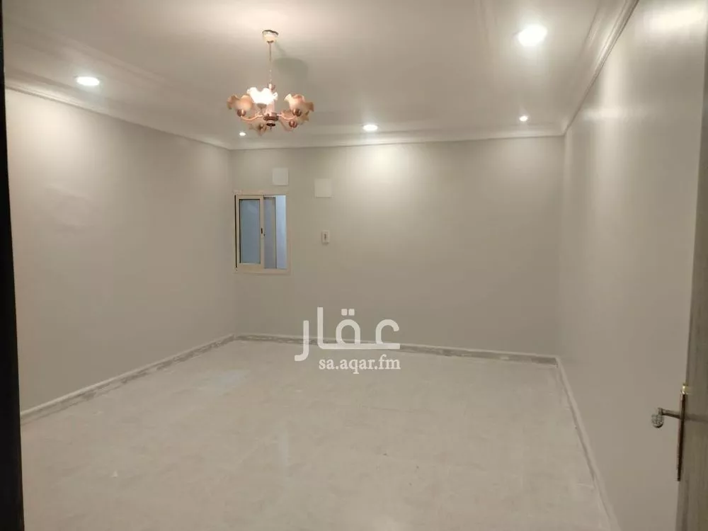 شقة 5 غرف في النور 3