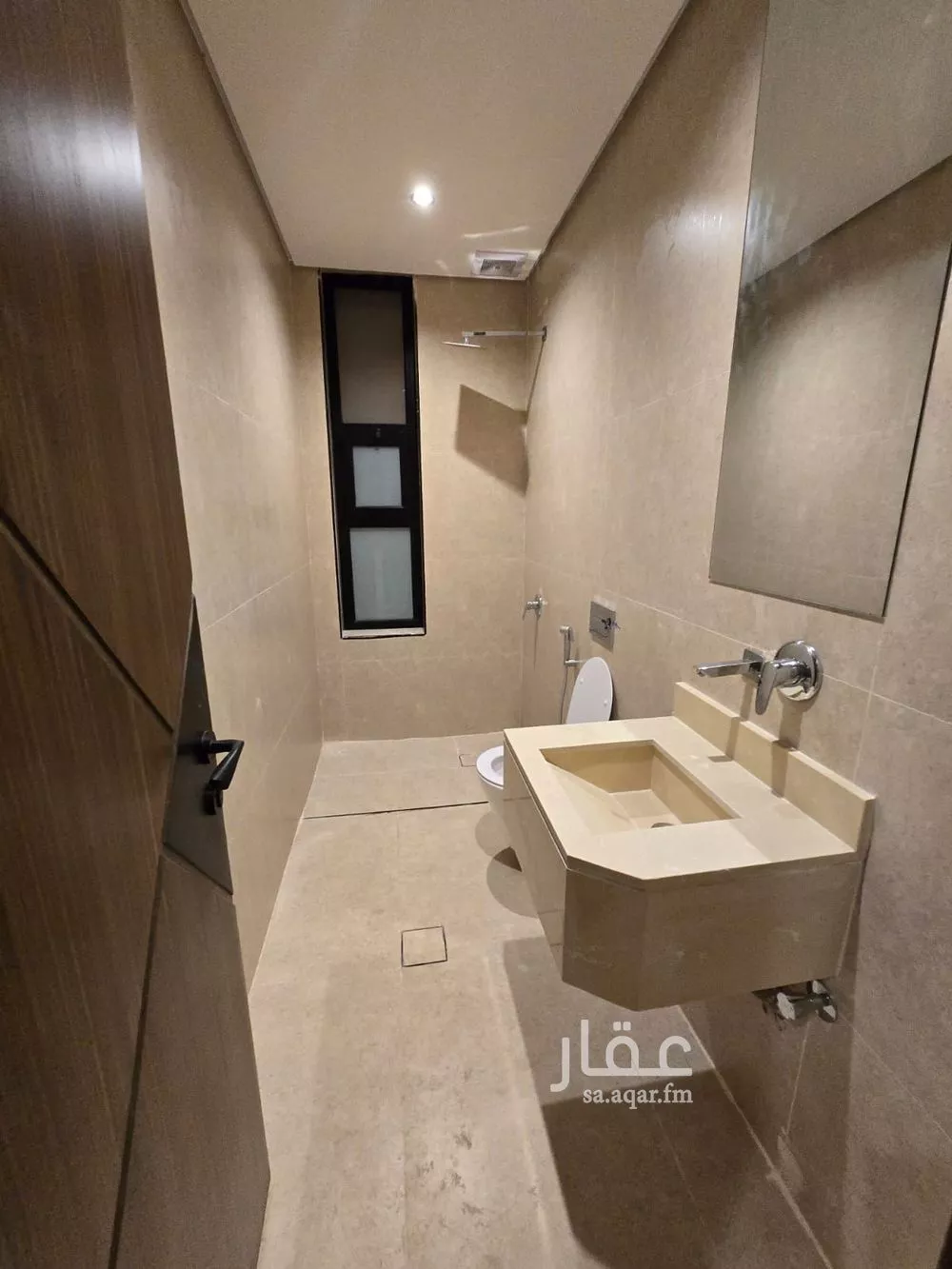 4 bedroom apartment in Al Hamra, Eastern Province 9