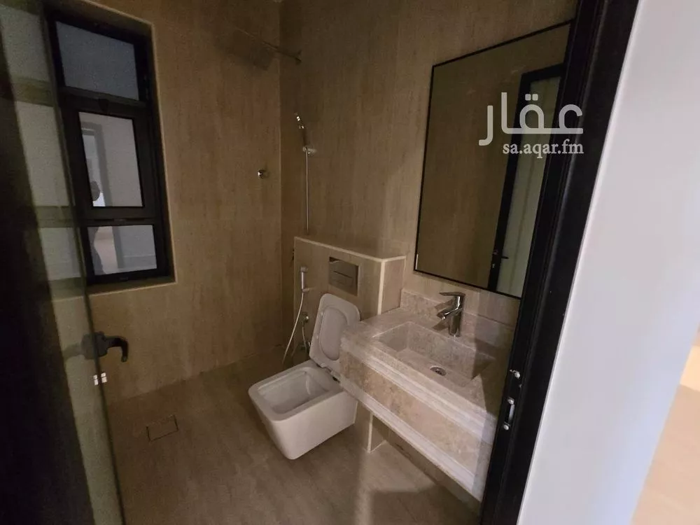 شقة 4 غرف في الشعلة، الدمام 17