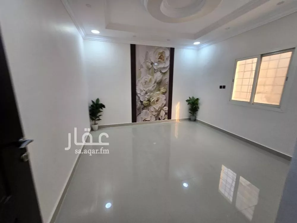 5 bedroom apartment in Dahiat King Fahd 4