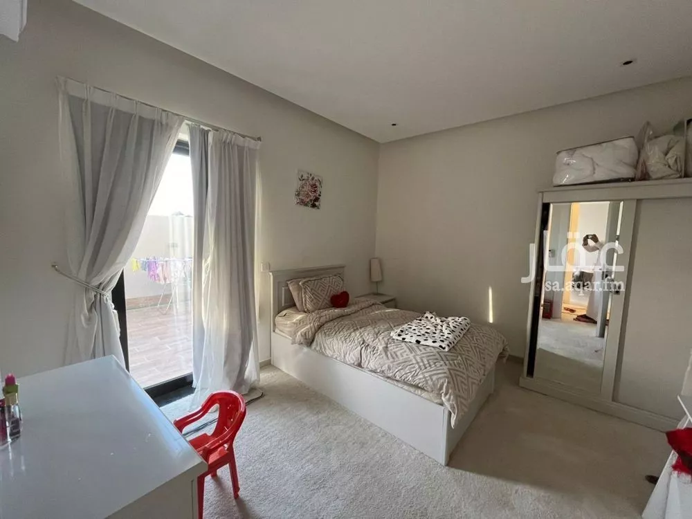 3 bedroom apartment in Irqah 3