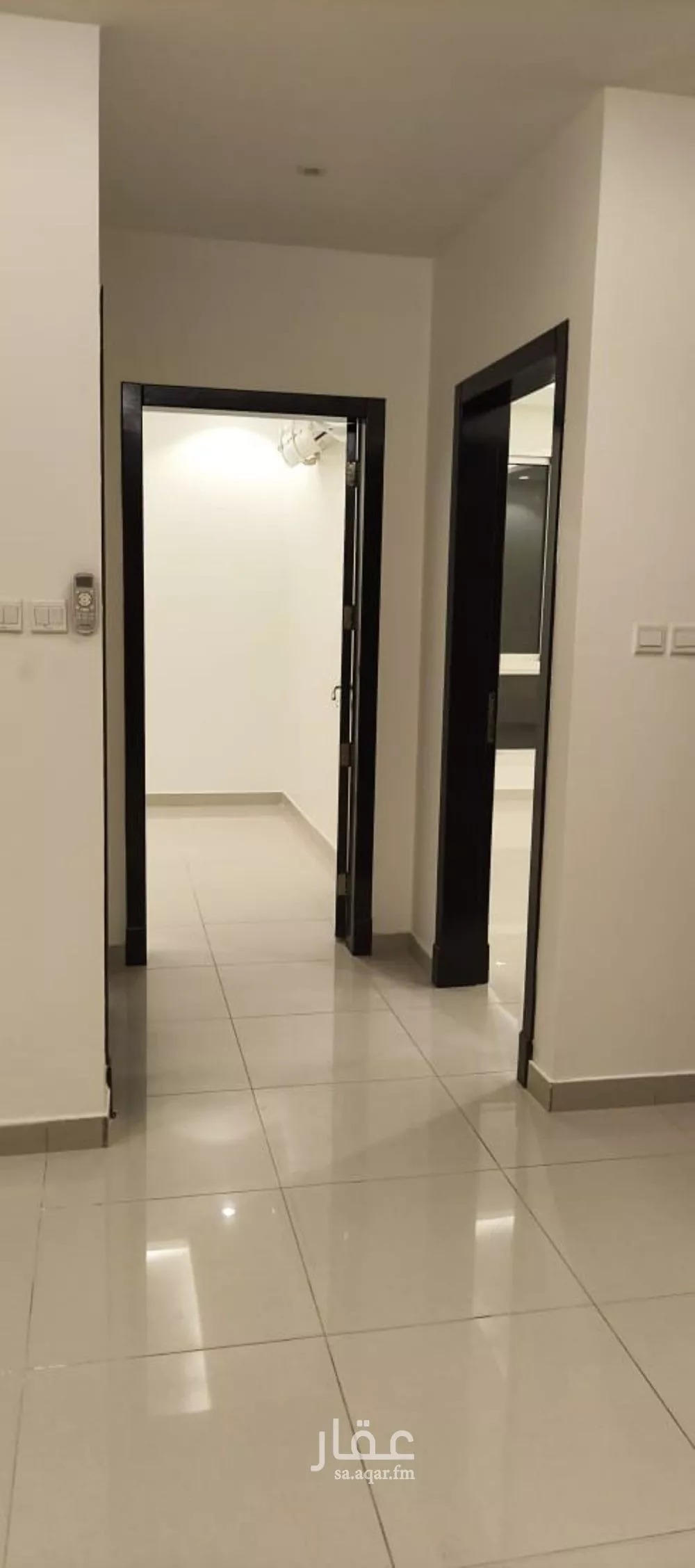 فيلا 4 غرف في العارض 2