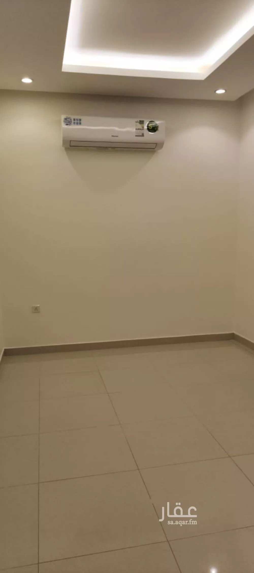 فيلا 5 غرف في العارض 4