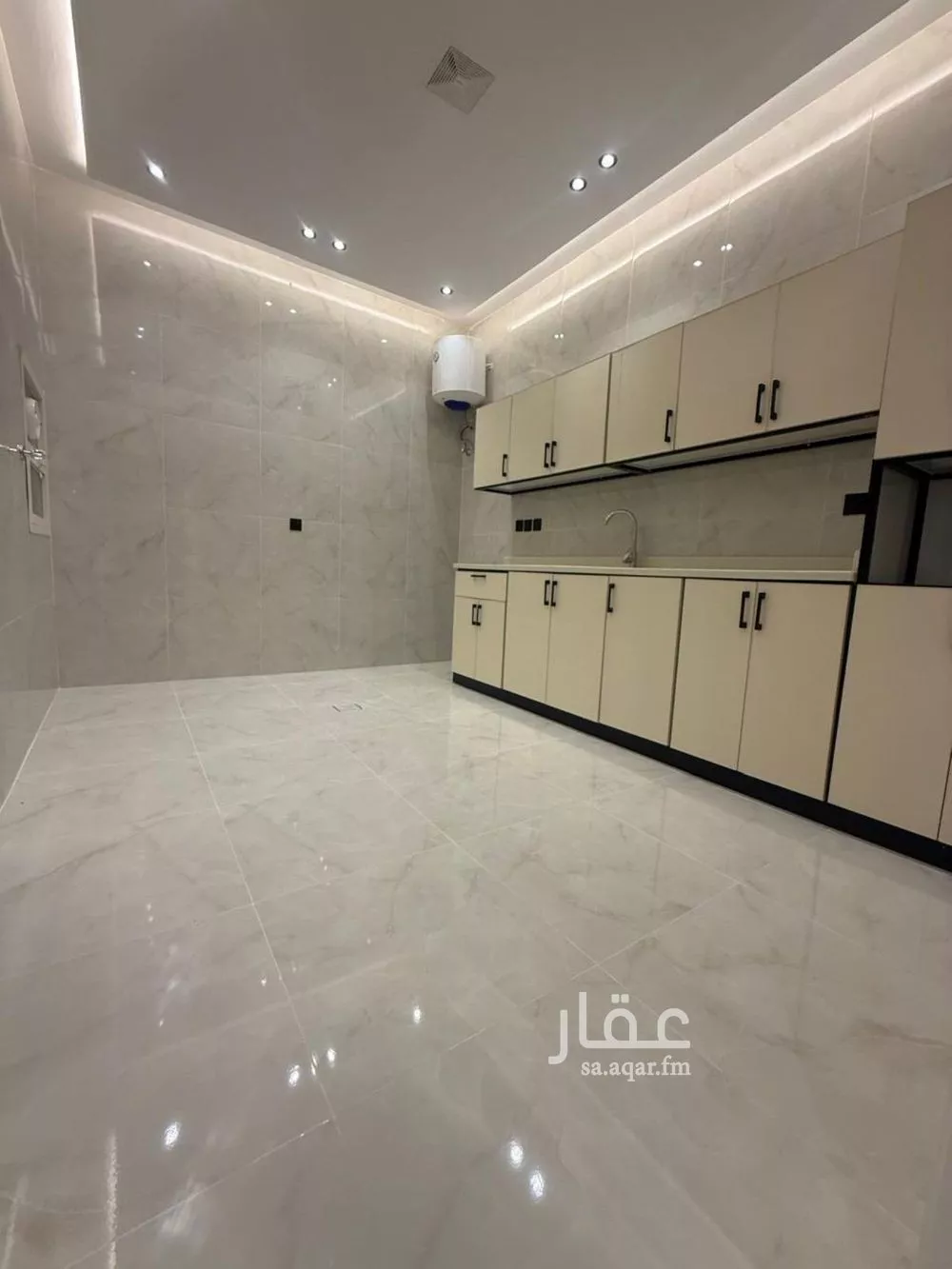 1 bedroom apartment in Al Hamra 4