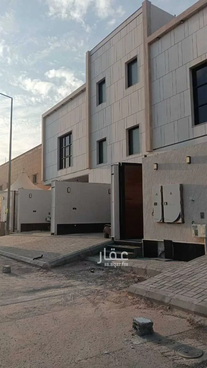 6 bedroom floor in Al Munsiyah 1