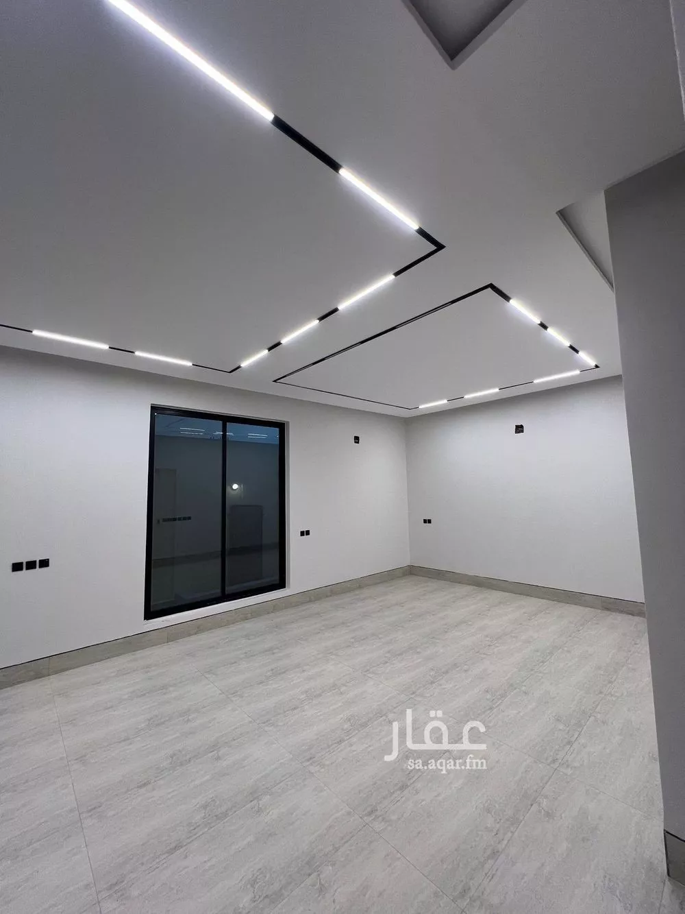 فيلا 6 غرف في الشرق 3