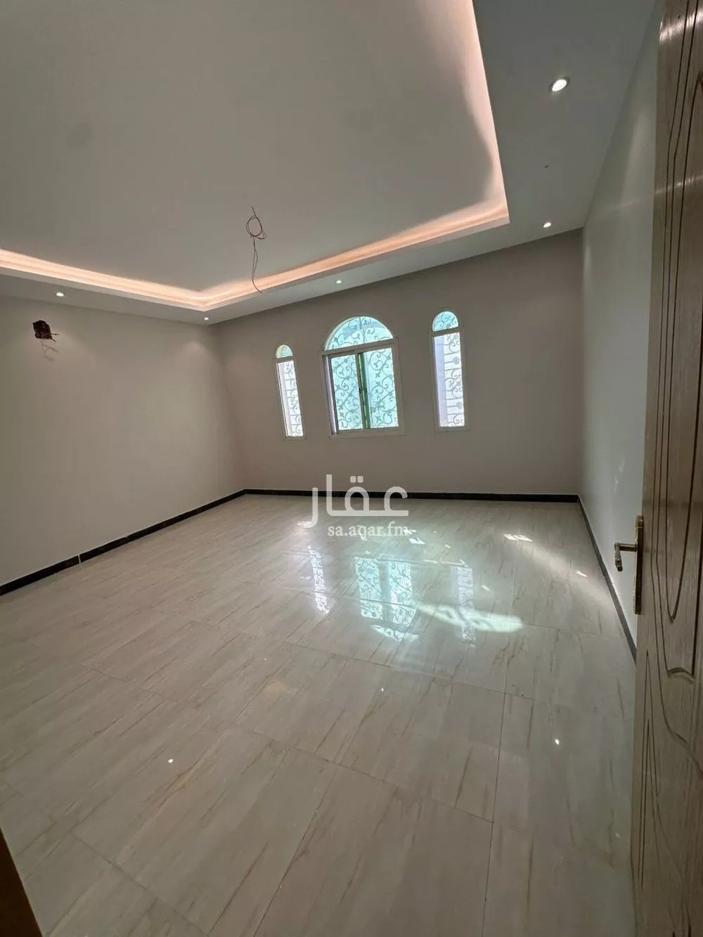 فيلا 8 غرف في الرمال 5