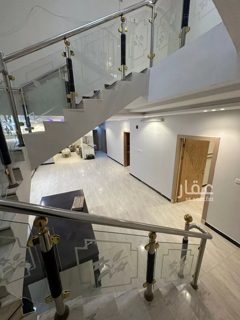 فيلا 8 غرف في الرمال 2