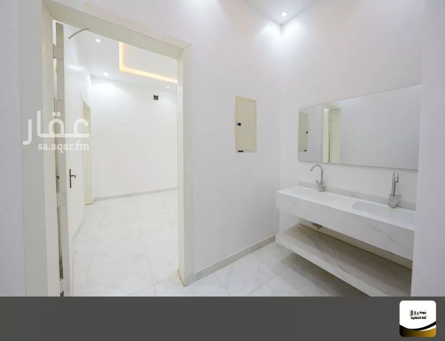 فيلا 8 غرف في الجنادرية 2