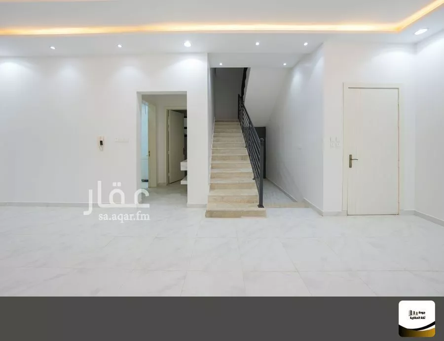 فيلا 8 غرف في الجنادرية 5