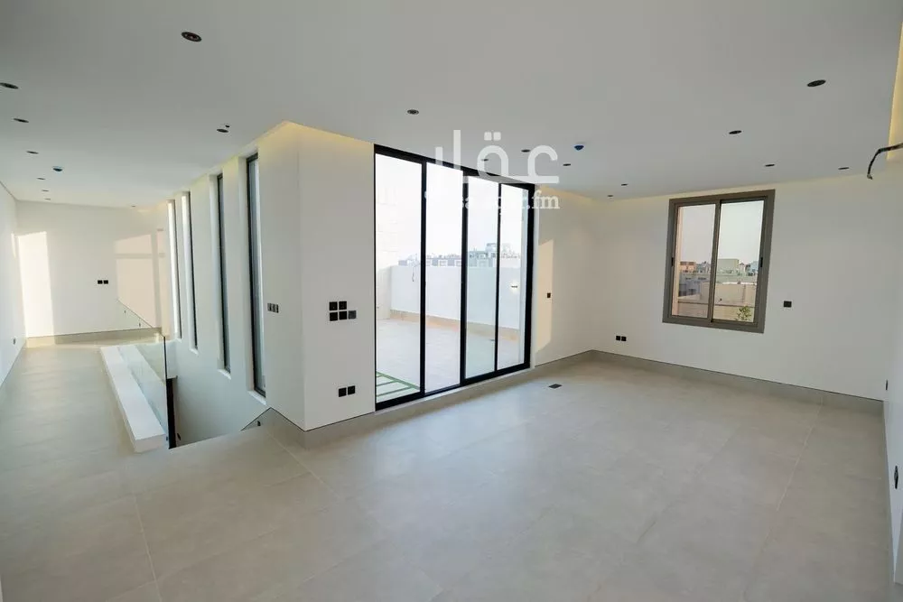 4 bedroom apartment in Al Aridh, Riyadh 6