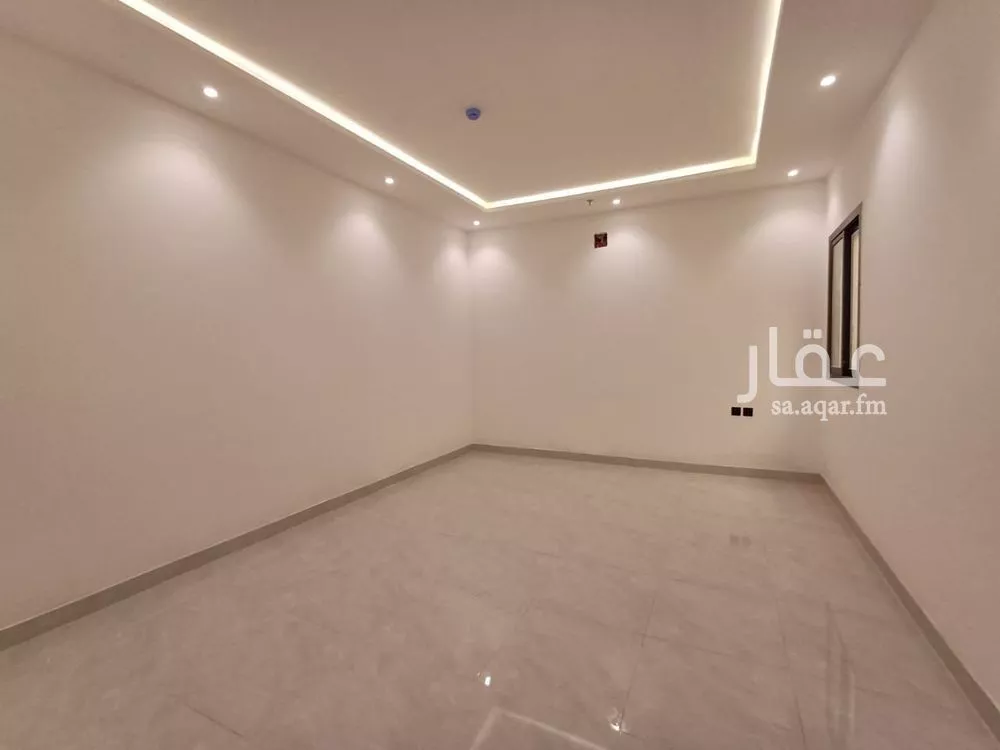 شقة 3 غرف في الرمال 4