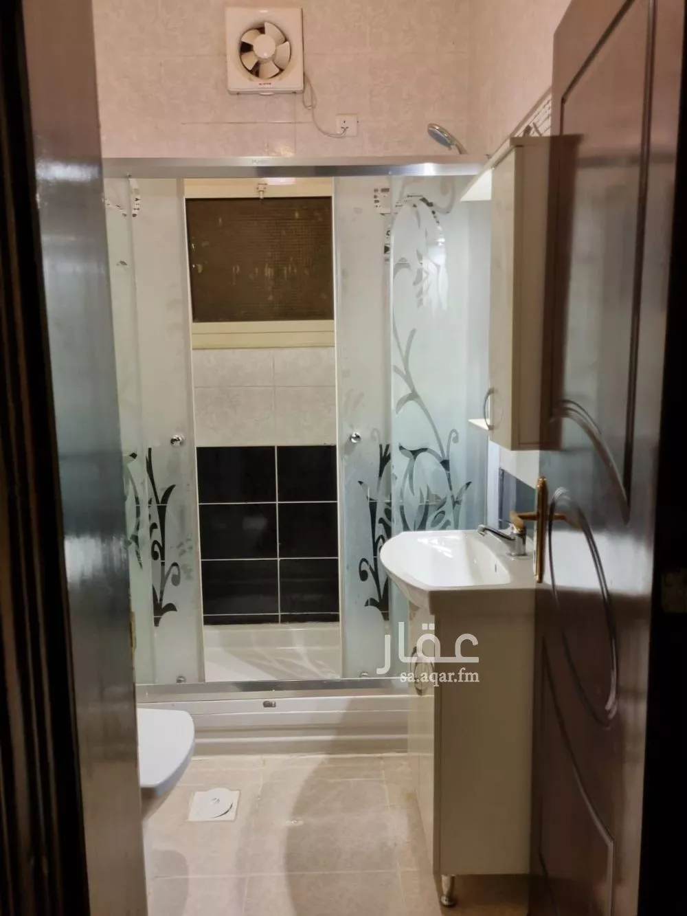 شقة 3 غرف في الاسكان 3